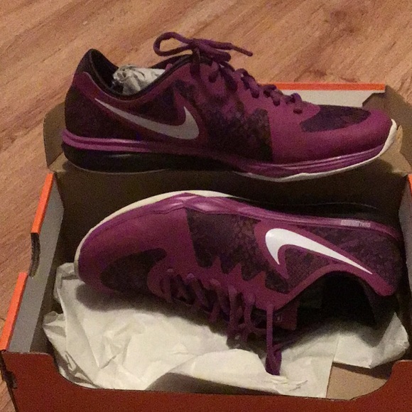 nike dual fusion purple